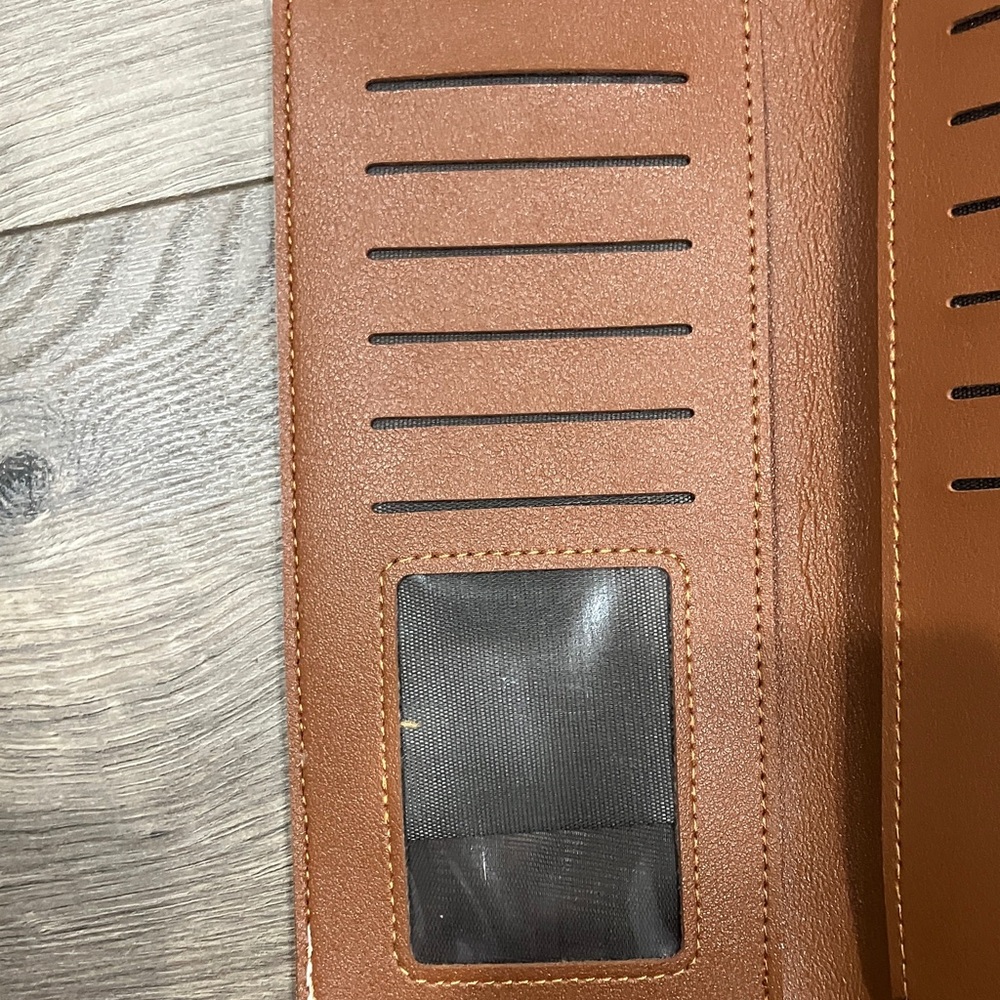 New Without Tags, Stylish Heart Pattern Wallet - image 3